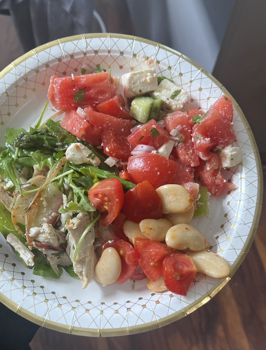 tcffied's tweet photo. anyone edtwt know how many calories this is? feta watermelon salad, chicken asparagus salad, tomato n beans https://t.co/chzd416pe8