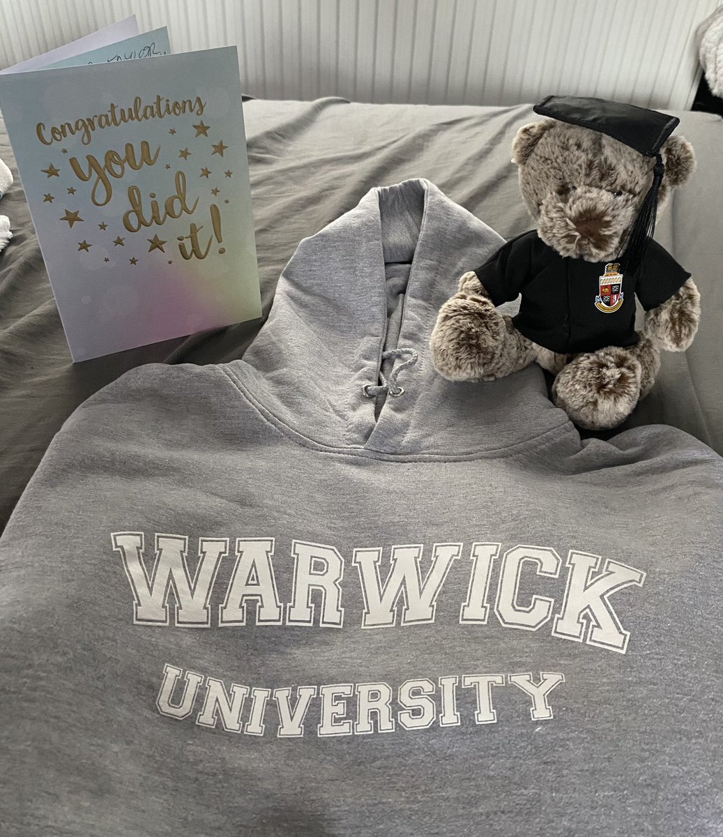 Ended the week saying a massive thank you and goodbye 🤝🏻👋🏼

Shoutout to <a href="/MAAcademySport/">Malcolm Arnold Academy Sport</a> for having me for the past 6 months. I loved my time growing in the department and I will miss you! 

A PGCE from <a href="/uniofwarwick/">University of Warwick</a> ✅🎓🍾

I am so excited for what is next on this journey! 👩‍🏫📚✨