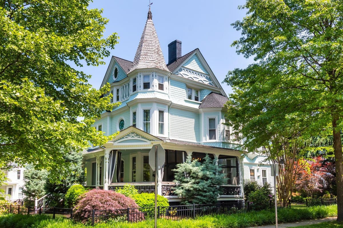 Historic Victorian Reclaims The Throne In Downtown Easton, Maryland #realestate #business forbes.com/sites/forbes-g…