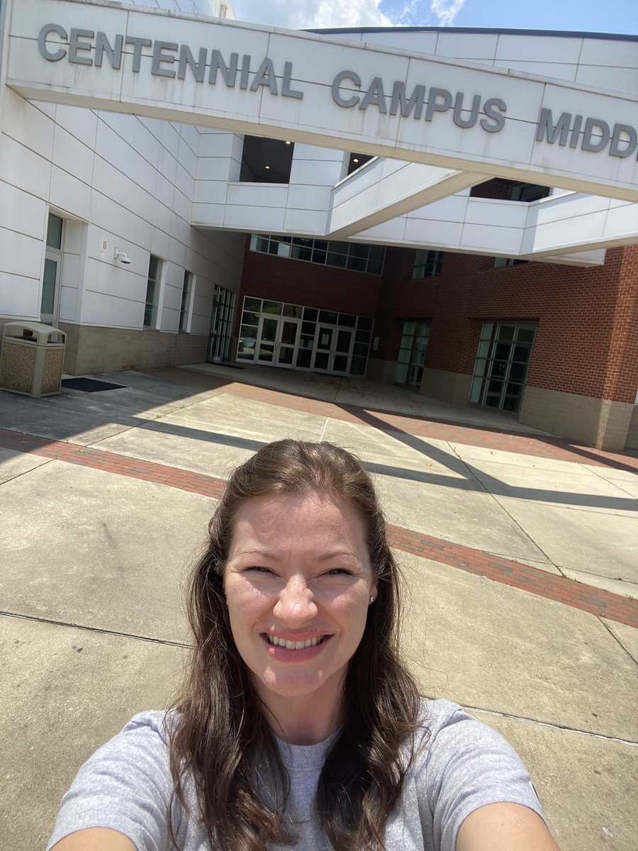 Lindsay Strickland tweet media