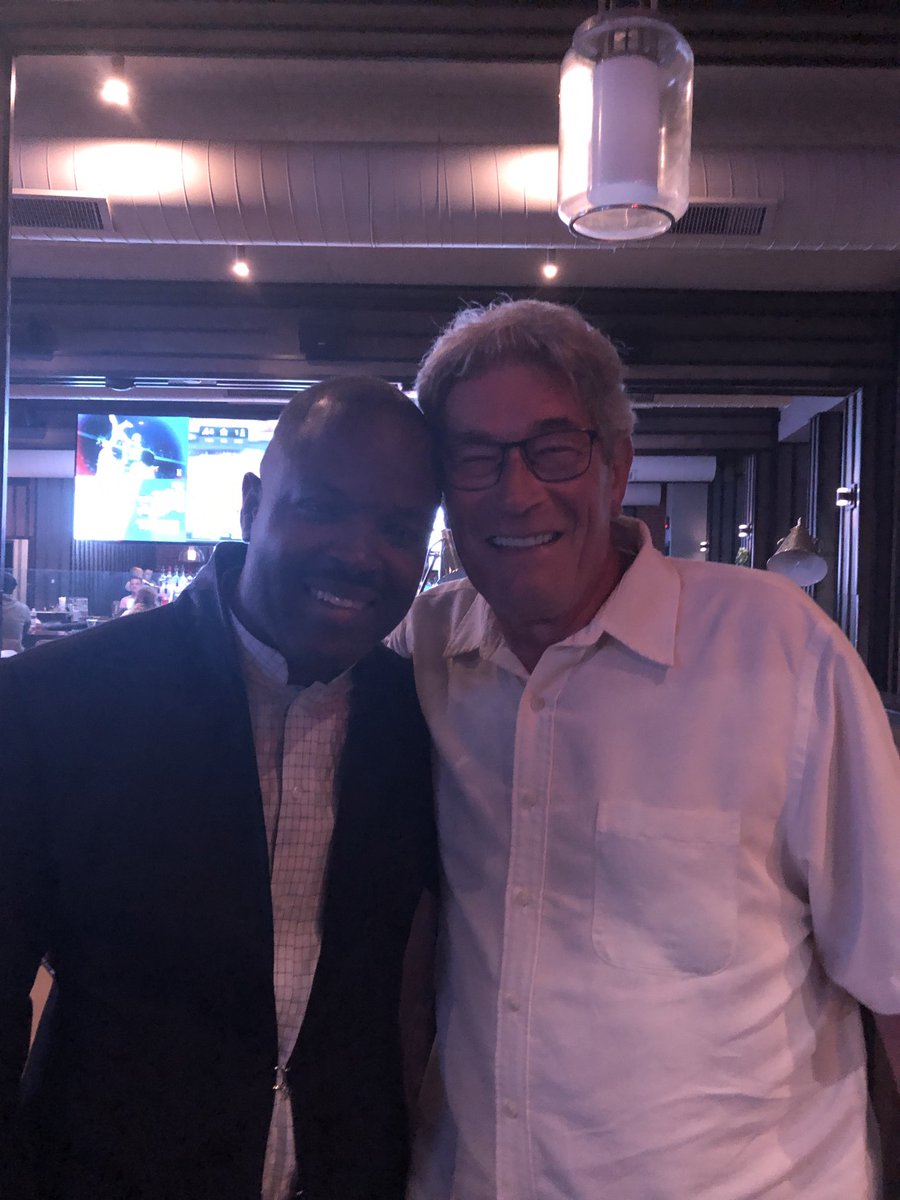 DrKennGordon's tweet photo. Met some old friends at Marianne Williamsons town hall last night. It was a great night. https://t.co/kuk0bJBJPi
