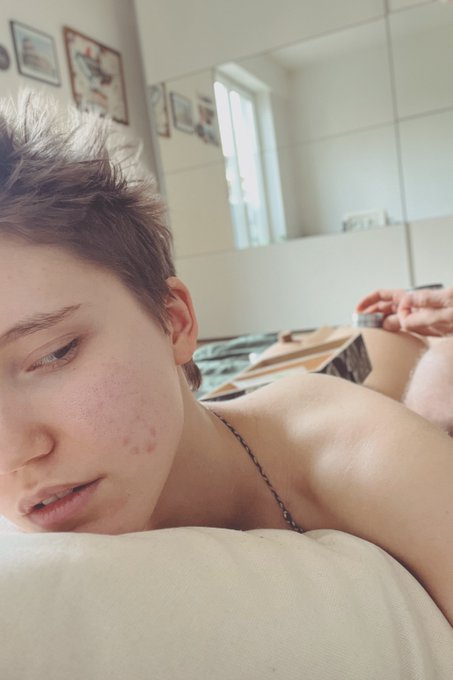 Saturday morning 🌸✨ about  to  go  to  the  lake  ✨ Be  nice  and  I  will take  some  scharf  pictures