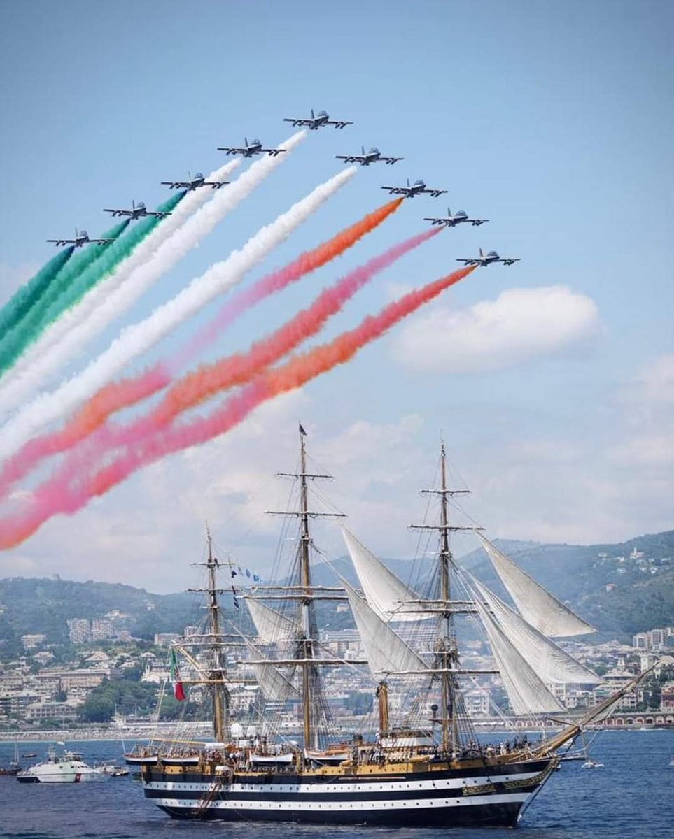 Buon vento e mare calmo alla “nave più bella del mondo” e a tutto il suo equipaggio. L'Amerigo Vespucci, la Nave Scuola della #MarinaMilitare, nei prossimi 20 mesi farà il giro dei 5 continenti, rappresentando la nostra Nazione in tutto il suo splendore. Orgoglio italiano 🇮🇹