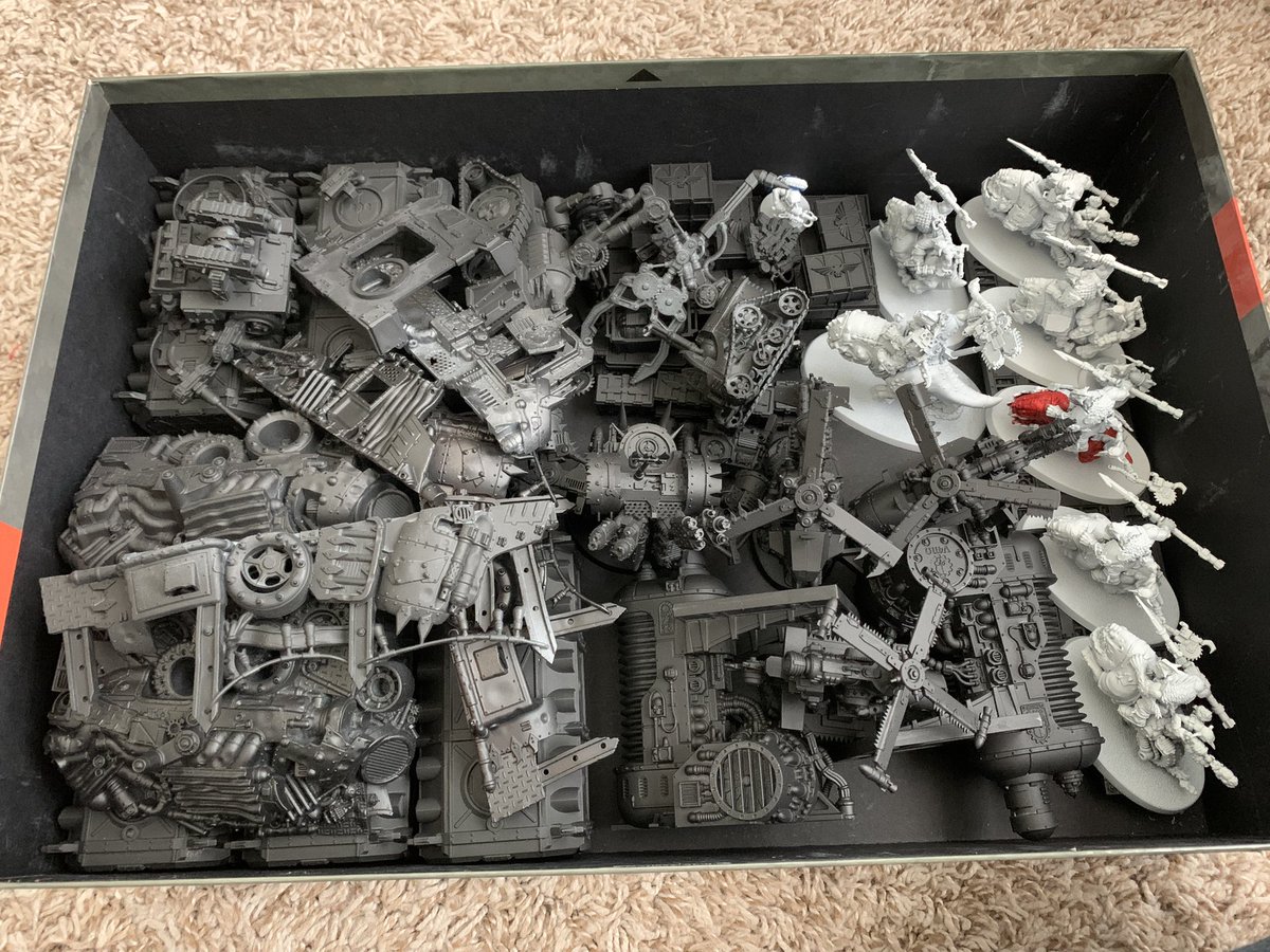 TheLilMek's tweet photo. I build a lot faster than i paint.
#OrkInProgress #WarhammerCommunity https://t.co/oqKIPXxneA