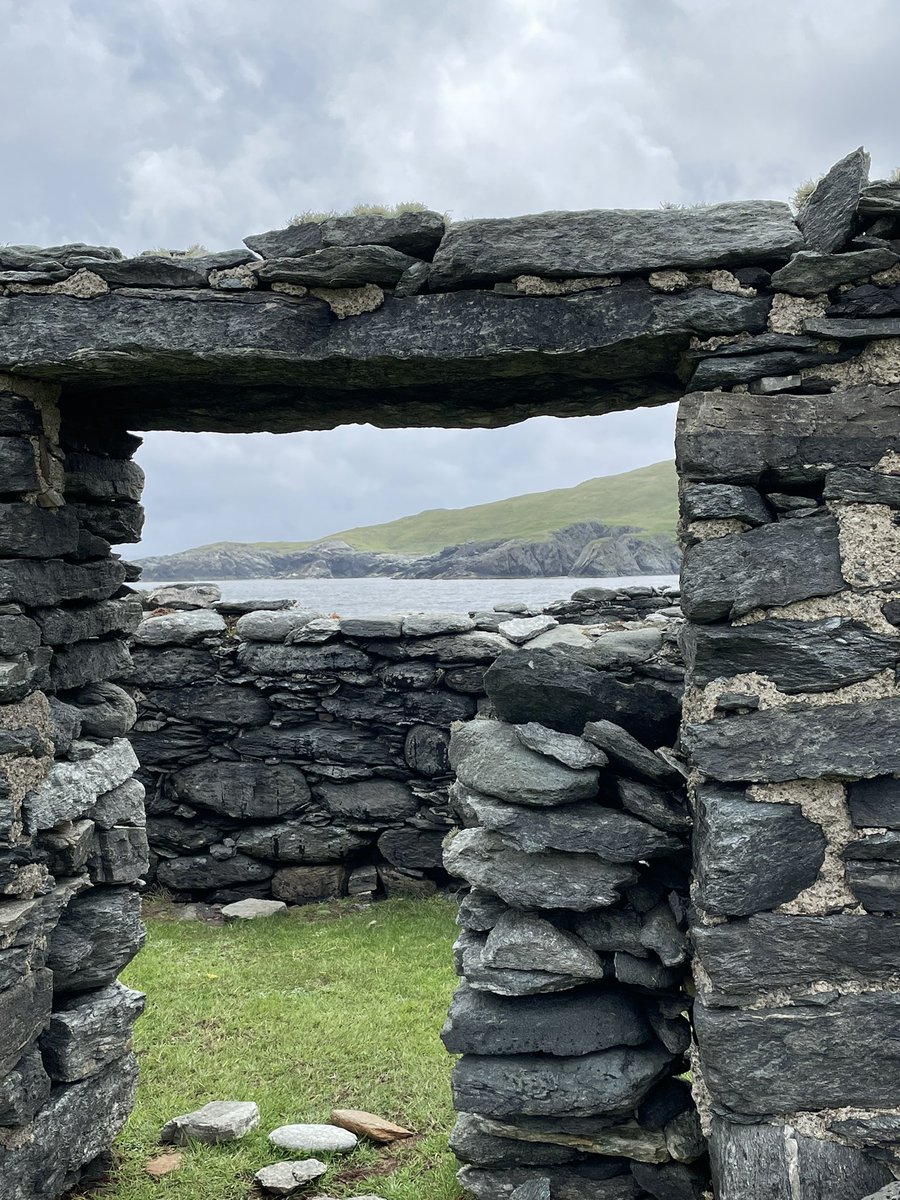 SueHLawrence's tweet photo. Second #Shetland cake fridge in 2 days. This one en route to Fethaland in NE mainland, wth its ruins of the old fishing village https://t.co/ToBrGDAtSM