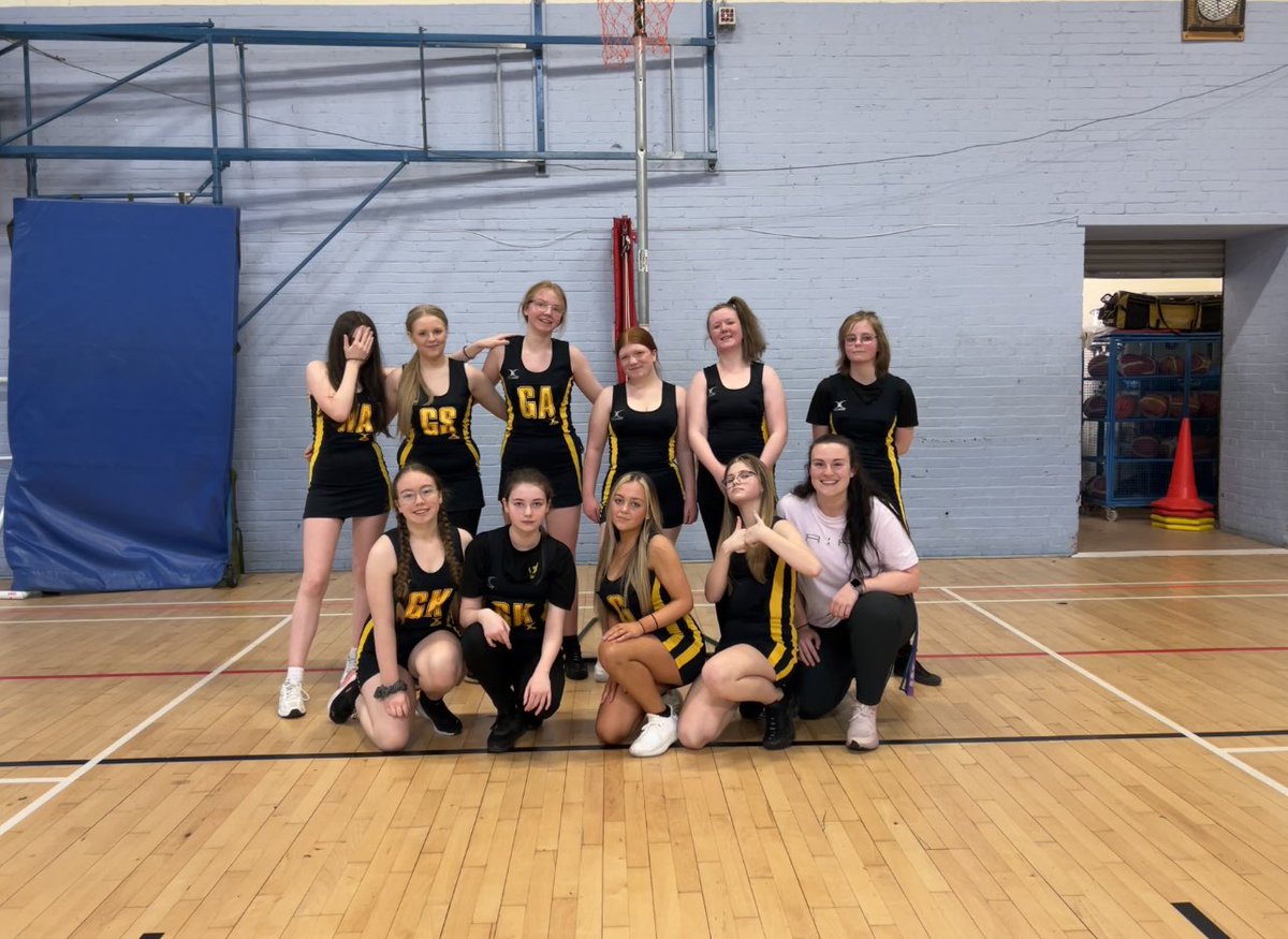 MissSimpson_PE's tweet photo. Last week was the end of my time at Eastbank Academy as I completed my NQT year. It was an absolute pleasure working with all the staff and amazing pupils who I will miss very much. Already excited to be back to visit soon. 

Looking forward to my next adventure in August ⭐️ https://t.co/qLrIwP0syH