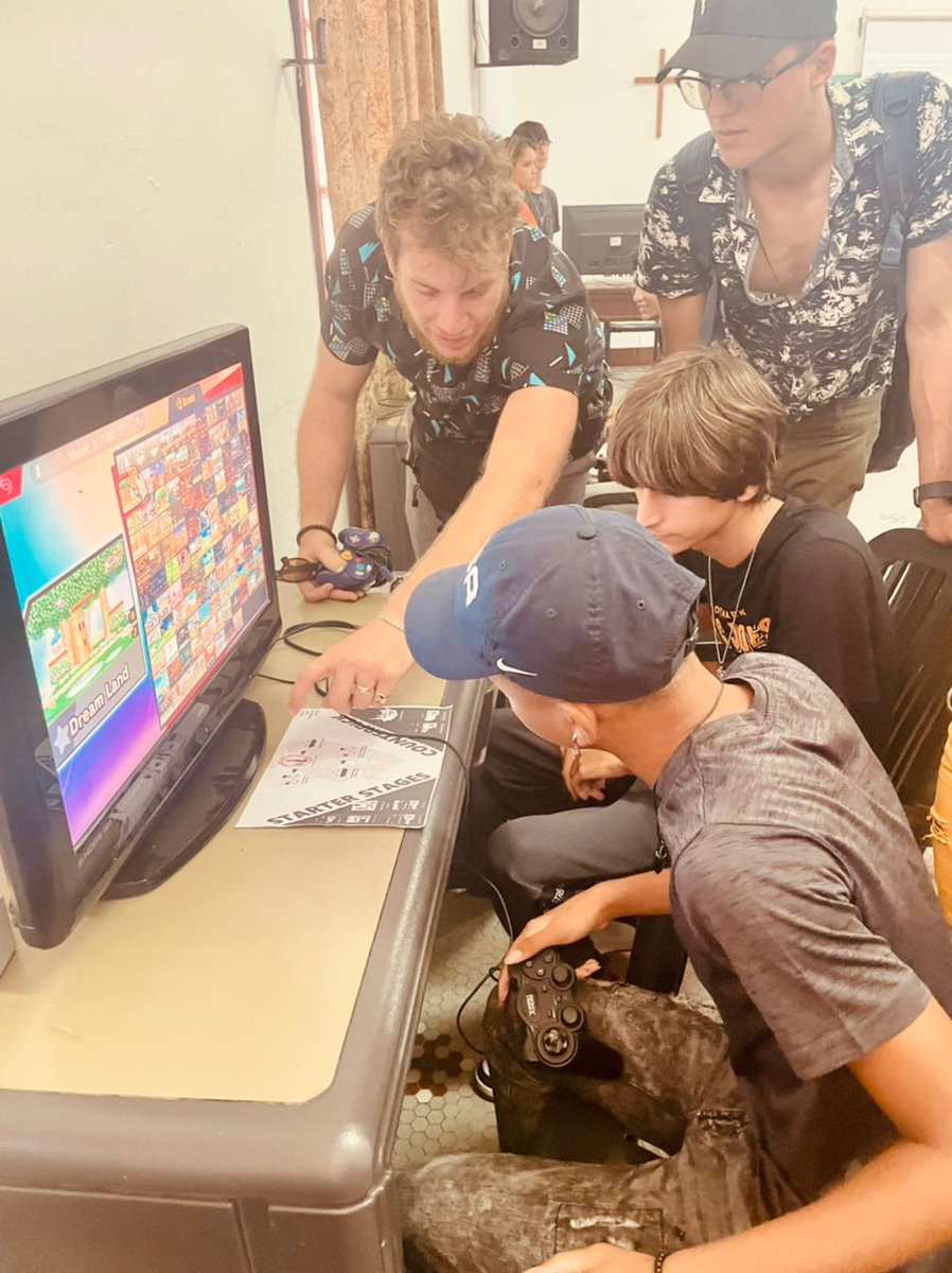 adec_eSports's tweet photo. Doble evento presencial en el Centro Cultural Loyola para las comunidades de Smash Bros Ultimate y Call of Duty. Exitos a los competidores. GL HF! 🎮 https://t.co/olNl5quNkJ
