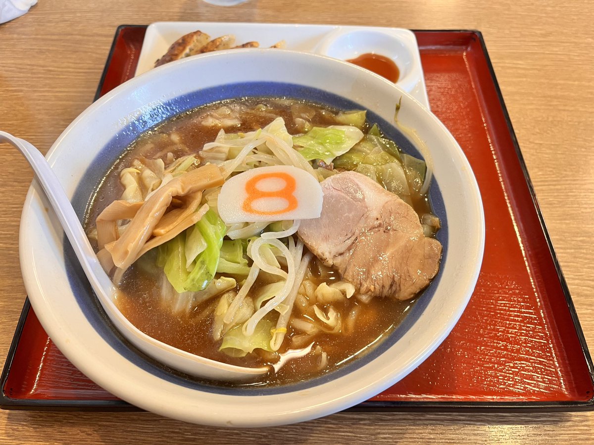 Ai__english's tweet photo. 【#英語日記】
I ate ramen at a restaurant called No.8 Ramen today🍜
My husband likes this ramen.
I recommend Ramen with vegetables (Seasoned with soy sauce).🫶
It's delicious🥺💓

#twinglish #8番ラーメン https://t.co/jJPBqQQQNP