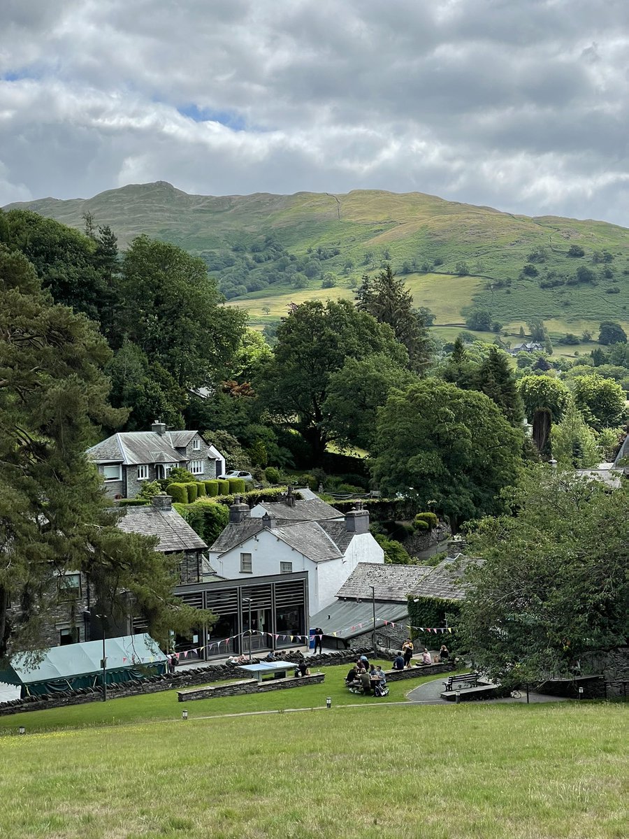 notadryetxinyun's tweet photo. Just had the best ever grant meeting this week with @NameProgramme in Ambleside, feel privileged to have the chance talking and spending time with so many friendly minds @allthingsTHz @UoMSciEng @UoM_EEE @PSI_UoM https://t.co/3AvaGxVoj5