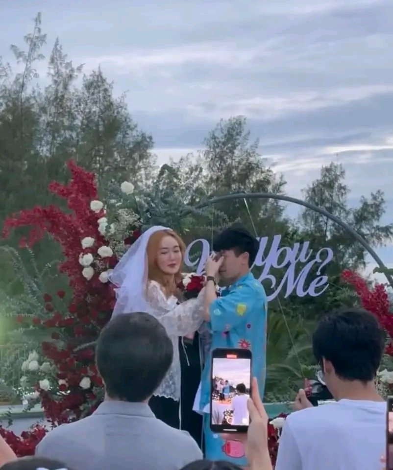 NanRawiwan1's tweet photo. เอ็นดูพี่พีท ร้องไห้นักมาก 😂
แคมเปญนี้ยัยแก้มบุ๋มชนะค่ะ จบ 🎉🥰❤️

#แก้มพีท https://t.co/Z2m6A2WaSq