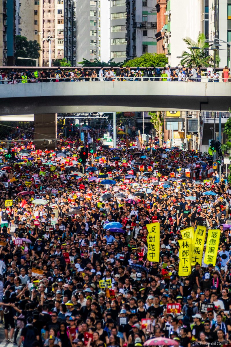 Some of my #photos from 2019’s #1July march in #HongKong. Like HK’s #8964 vigils, such #protests against the #CCP/#CPC & the #HKSAR #communists ruining & terrorizing the city are banned in today's #HKSAR #NSL #policestate. 
2/3

#FreeHK #LiberateHK #71 #FreePoliticalPrisoners