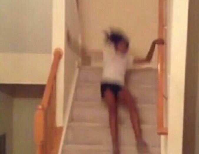 มาแค่ตารางโปรโมท        แต่สภาพอิอาร์มี่นั้น