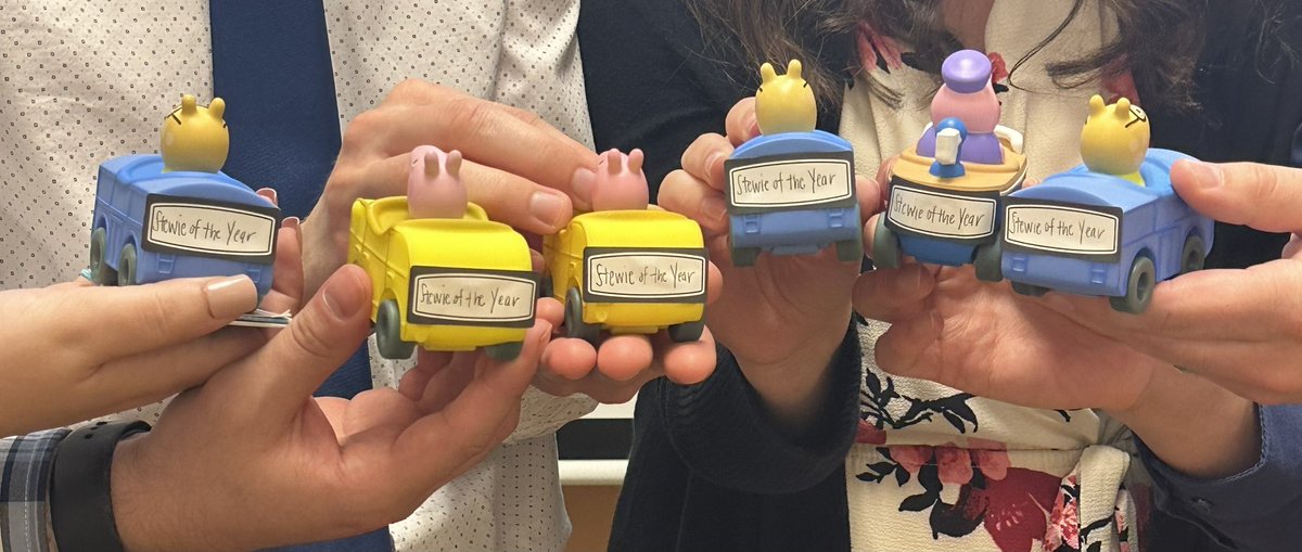 voRIC0nazole's tweet photo. So proud of these graduating residents ❤️ they all took ownership of antimicrobial stewardship to the max the entire year. Glad to keep 4/6 on staff at UTMC! 🚀 #IDTwitter #TwitteRx https://t.co/ywJXnvVVbv