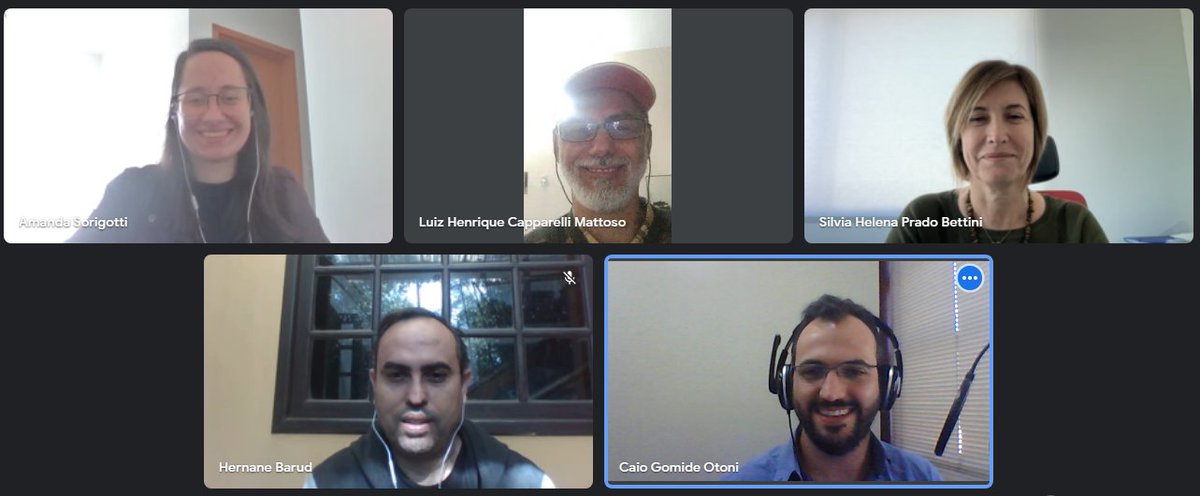 matreerials's tweet image. Wonderful MSc dissertation defense by our own Amanda Sorigotti on #multilayer #polymer mats bearing wettability gradient. Great work in the lab and excelent performance when discussing with the committee. Way to go!