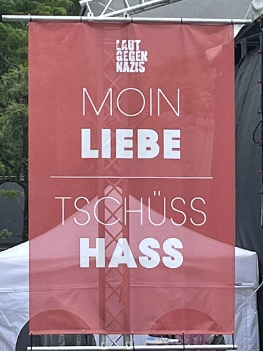 So feiert die <a href="/BTU_CS/">BTU Cottbus-Senftenberg</a> übrigens ihren zehnten Geburtstag. Ich finde das exzellent. Happy Birthday! Brandenburg braucht dich, liebe BTU!!
