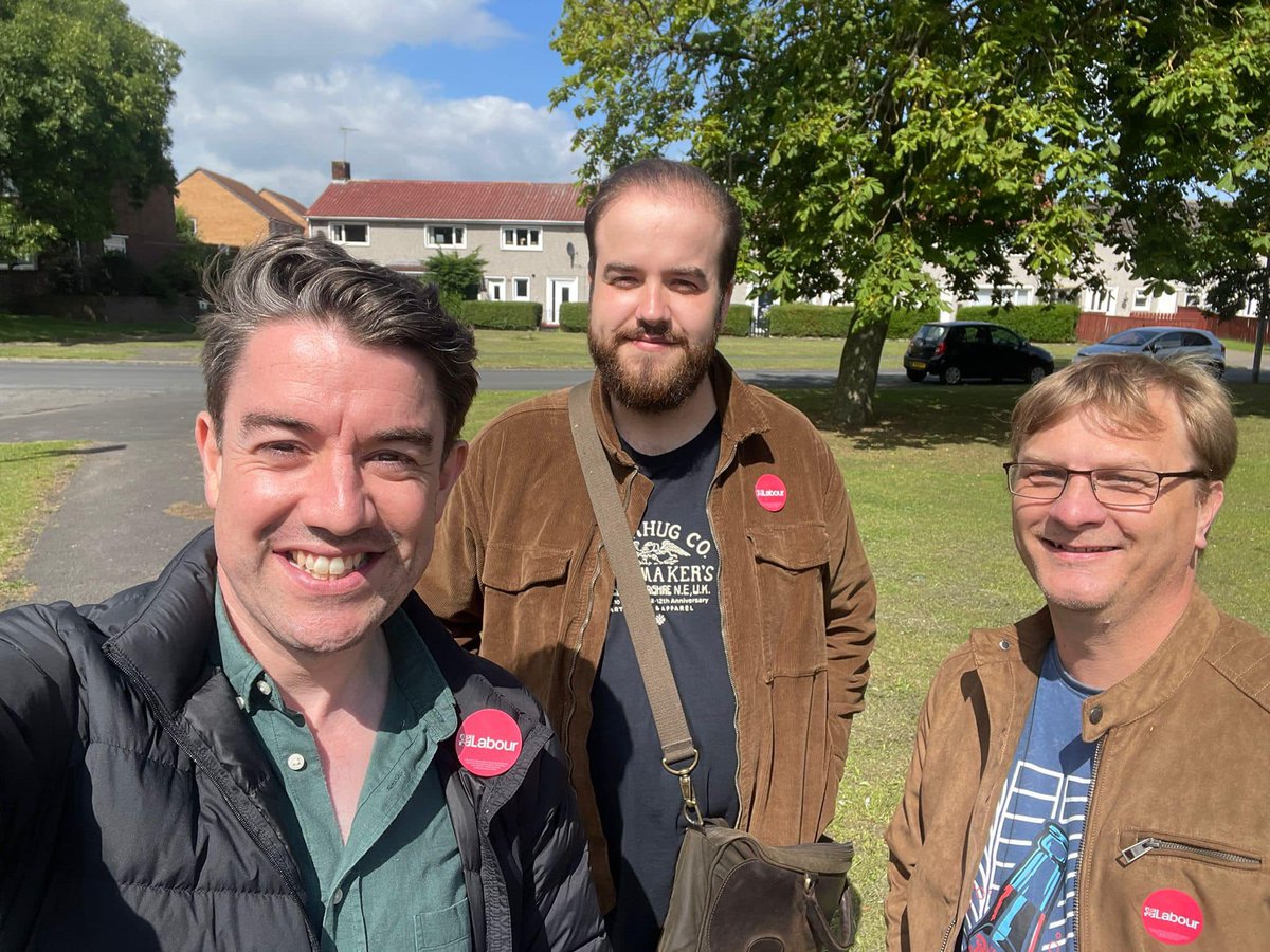 NAS_Labour's tweet photo. Another Saturday on the #LabourDoorstep in Ferryhill and Newton Aycliffe. Great response for our parliamentary candidate, @AlanStrickland 🌹 https://t.co/WyHCWtkJ5J