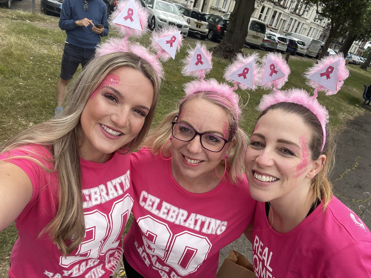 Amazing team effort today from all who took part in the pretty muddy race for life. It was so lovely to see our wards, outpatients, day unit &amp; CNS team all join together for some fun &amp; to raise money for a charity close to our hearts. 

Same again next year ?!!  ✨💘