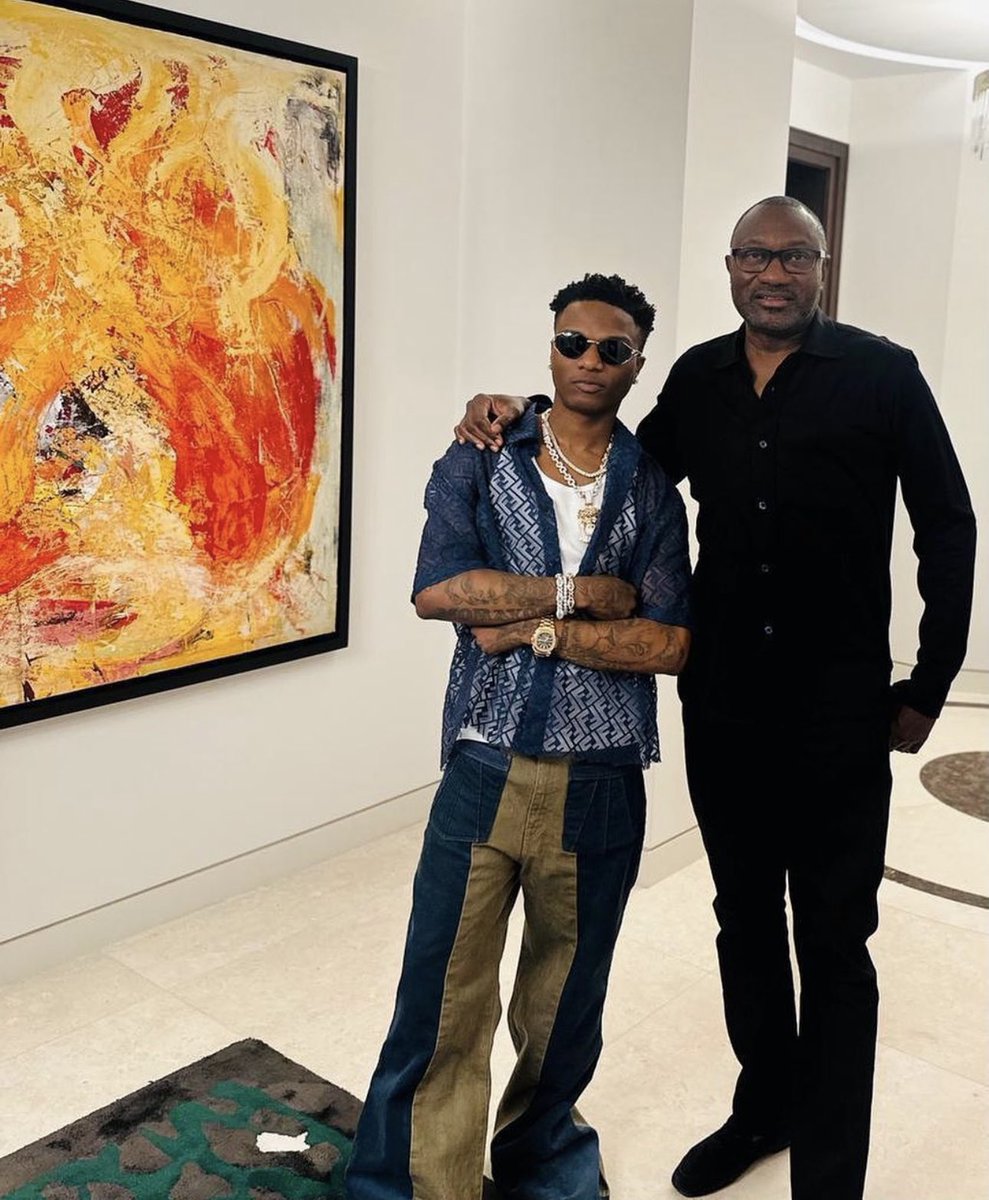 realFemiOtedola's tweet photo. Lovely evening with @wizkidayo at my London residence… F.Ote💲 https://t.co/yrLQI9t8tO