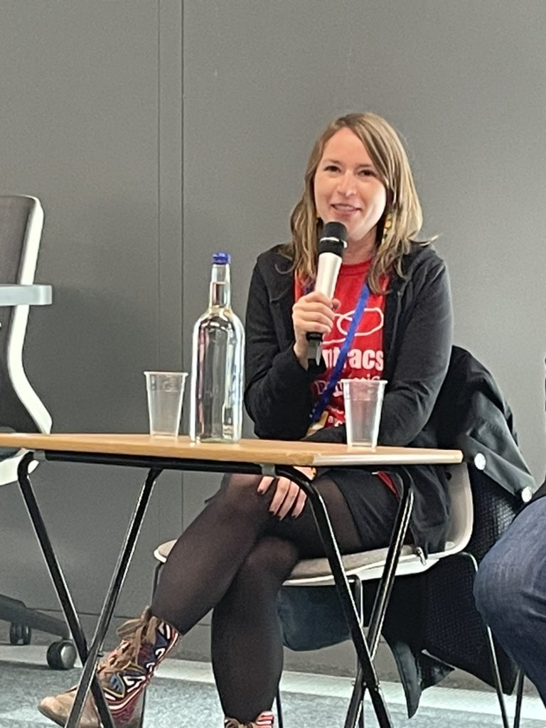 thevoiceofdws's tweet photo. “I found the data in the UK more shocking than other countries because I expected UK to be better in terms of rights and protecting migrant domestic workers.” Dr. Louise Acciari, UCL #BridgingBridges #mdws rights #LSE https://t.co/dsYC11MNU3