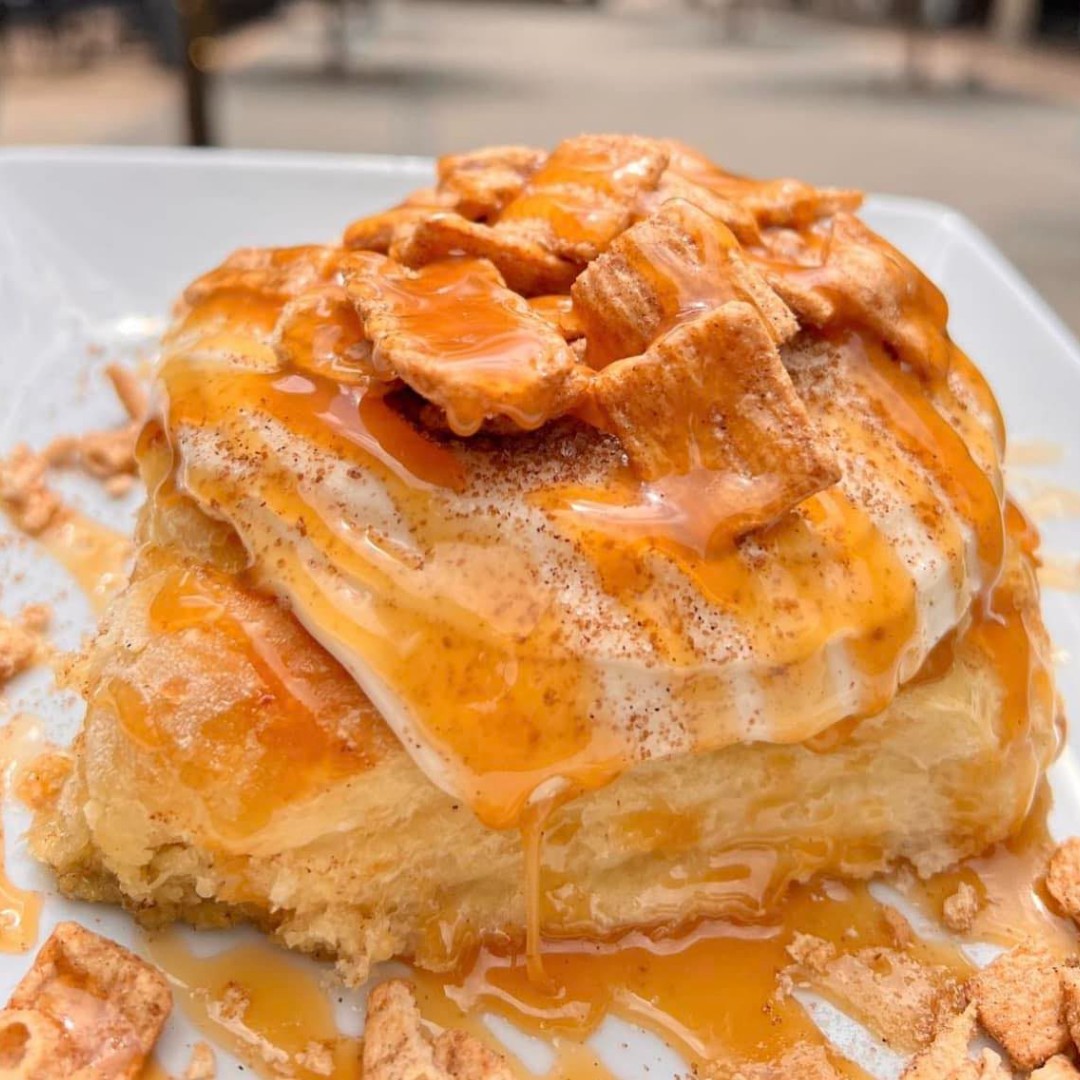 TODAY at 3:15 we need about 10-15 people to head to Cranky Granny's Sweet Rolls in Pflugerville for filming of a reality TV show!!📣📸‼️🎥 
Where: 16051 Dessau Rd suite F, Pfluggerville, TX 78660
When: 3:15
See you guys there😊