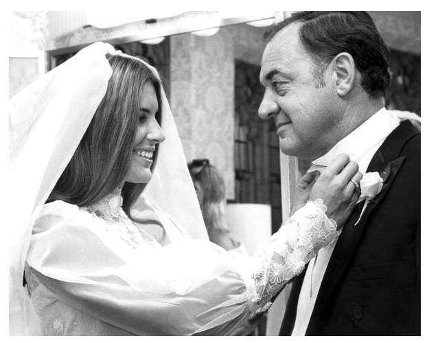 The story goes that while schmoozing the Florida legislator, Walt named a Disneyland Jungle Cruise boat after Gov. Claude Roy Kirk's daughter, Katharine. This is why I tell people without Jungle Cruise, there would be no WDW. 😜