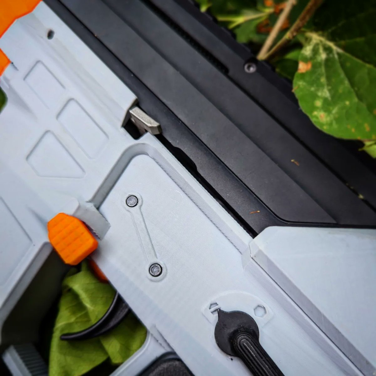 More glory from the Mac n Cheese v2 and the best m11 upper receiver from Lage Mfg.

#9mm #guncad #3d2a #cantstopthesignal #middletonmade