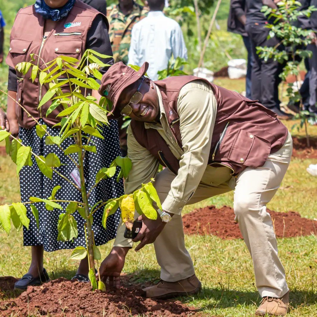 Hon. Rashid Echesa, Chairman @WaterTowersKe today joined H.E. Dr. William Samoei Ruto at 7th Edition of Kaptagat Annual Tree Planting. The event culminated in Thanks Giving Ceremony for Dr. Chris Kiptoo at St. Alphonsus Mutei Girls Secondary School grounds.