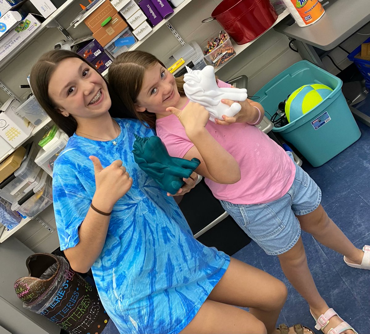 AnthonySchool's tweet photo. 3D Printing with Mr. Teeter! One of our families purchased Mr. Teeter's spring auction item: 3D printing fun in the lab. #TAScommunity https://t.co/TFOG3GhfXu
