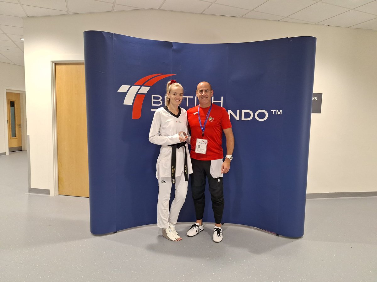 masterpauljones's tweet photo. Congratulations Ruth May gaining a bronze medal at the British International Open. Losing a close match to the 3x World medallist and eventual winner 🏴󠁧󠁢󠁷󠁬󠁳󠁿. @Britishtaekwondo @WalesTaekwondo @sportwales https://t.co/8oCnfPtEvU