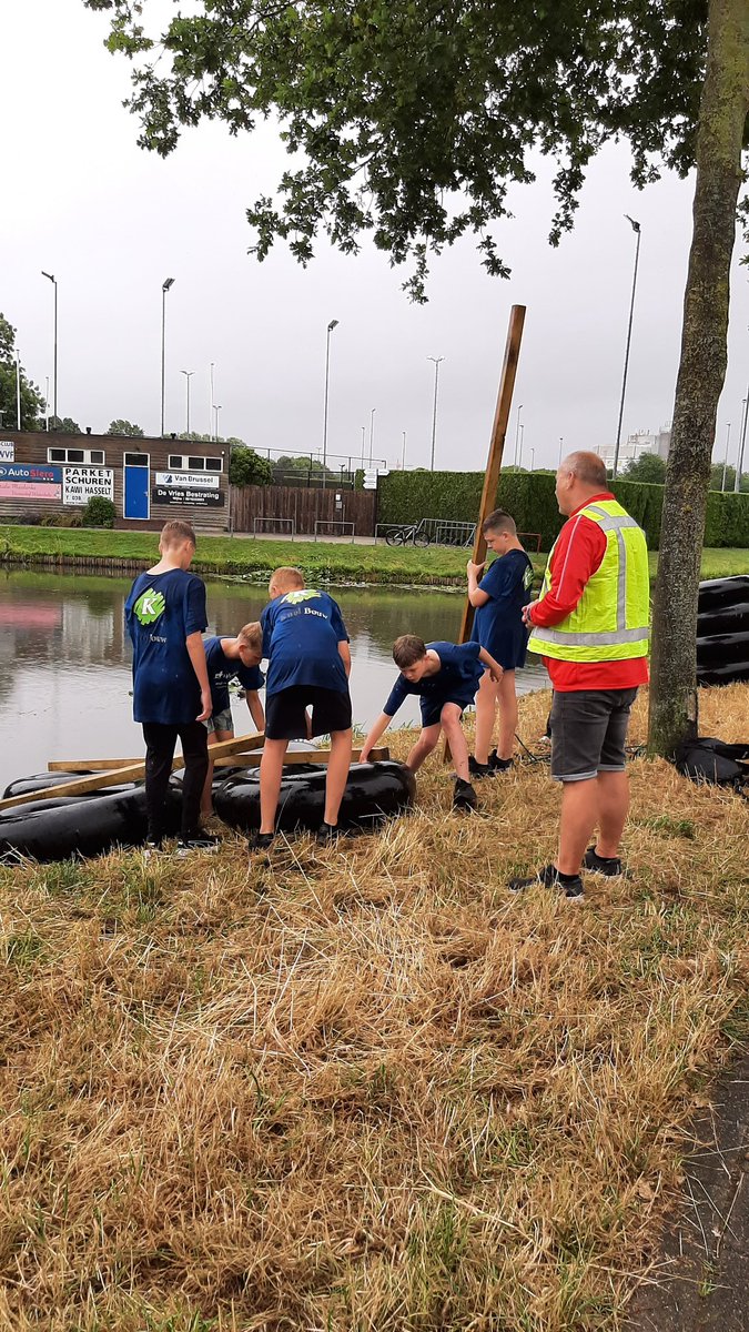 NicoKropman's tweet photo. @robruijsch @Survival_WVF @WijkverWVF Zeker Rob het zag er allemaal weer super uit. https://t.co/Ty3yZUO45y