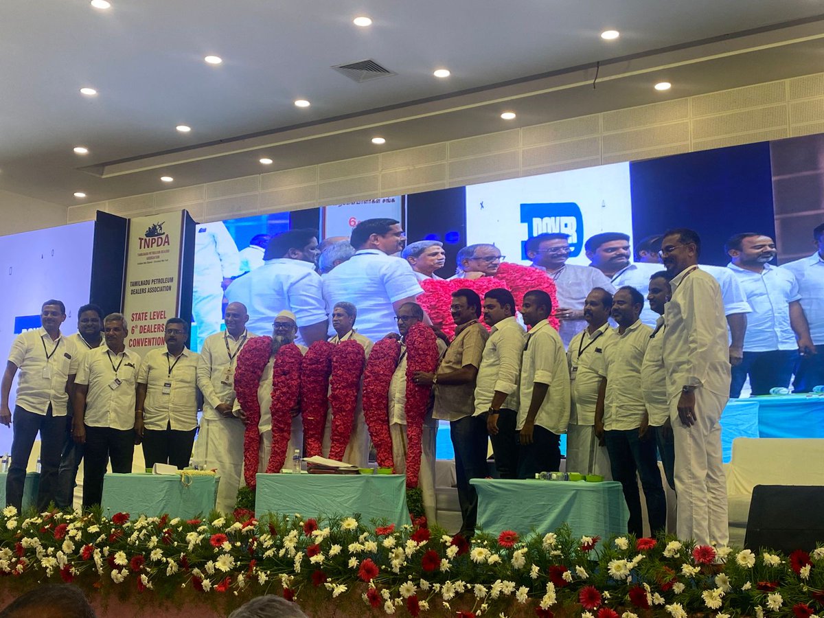 Salem dealers felicitated to TNPDA President, Secretary and Treasurer during the TNPDA AGM at Madurai 22.06.2023