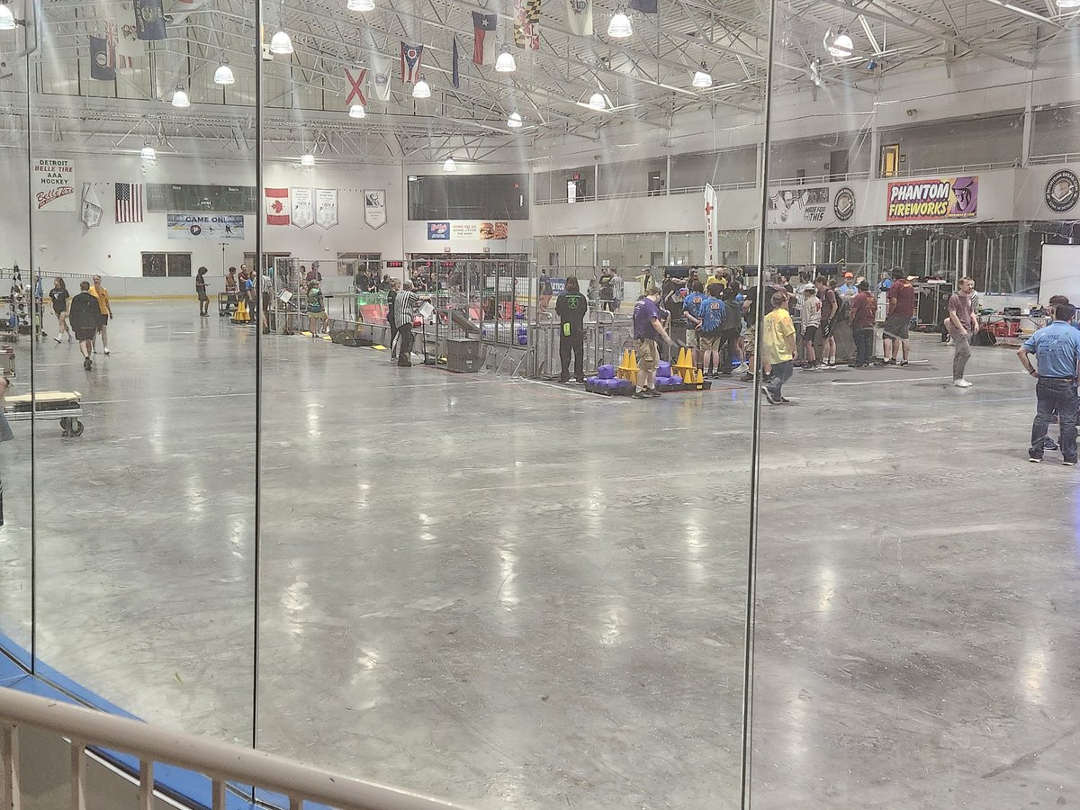 Killer Bees FRC 33 (@frc33) on Twitter photo Robots in a hockey rink! We are at an off-season event and at <a href="/IRIcomp/">IRI IndianaRobotics</a> soon. Team application: killerbees33.com/join
New 9th grade students are encouraged to apply, with or without previous robotics experience. #levelup #biggerisbetter #teamwork #futureengineers Robots in a hockey rink! We are at an off-season event and at <a href="/IRIcomp/">IRI IndianaRobotics</a> soon. Team application: killerbees33.com/join
New 9th grade students are encouraged to apply, with or without previous robotics experience. #levelup #biggerisbetter #teamwork #futureengineers