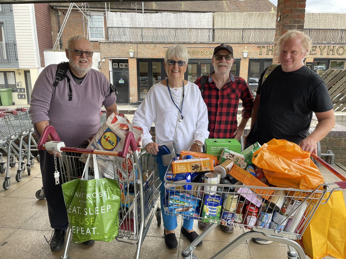 and_unite's tweet photo. #FoodBankCollection
#SolidaritySupport
The branch arranged another collection of food & toiletries at @BromleyAdvice today. In 1.5 hours we had donated 3 trolleys worth of food. Thank you to members Andy, Pam, Paul & Adrian & john from @PeoplesSELondon https://t.co/BFHWt2Fkt5