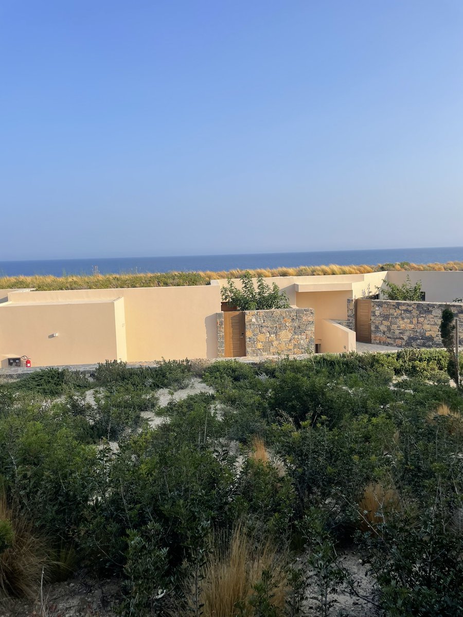 Living at the beach. F*** cities. 
Fall in love with these settings. We are working on the locations for your needs. 

#presale #btc #eth #greece #stayandlive 

the-ocho.com