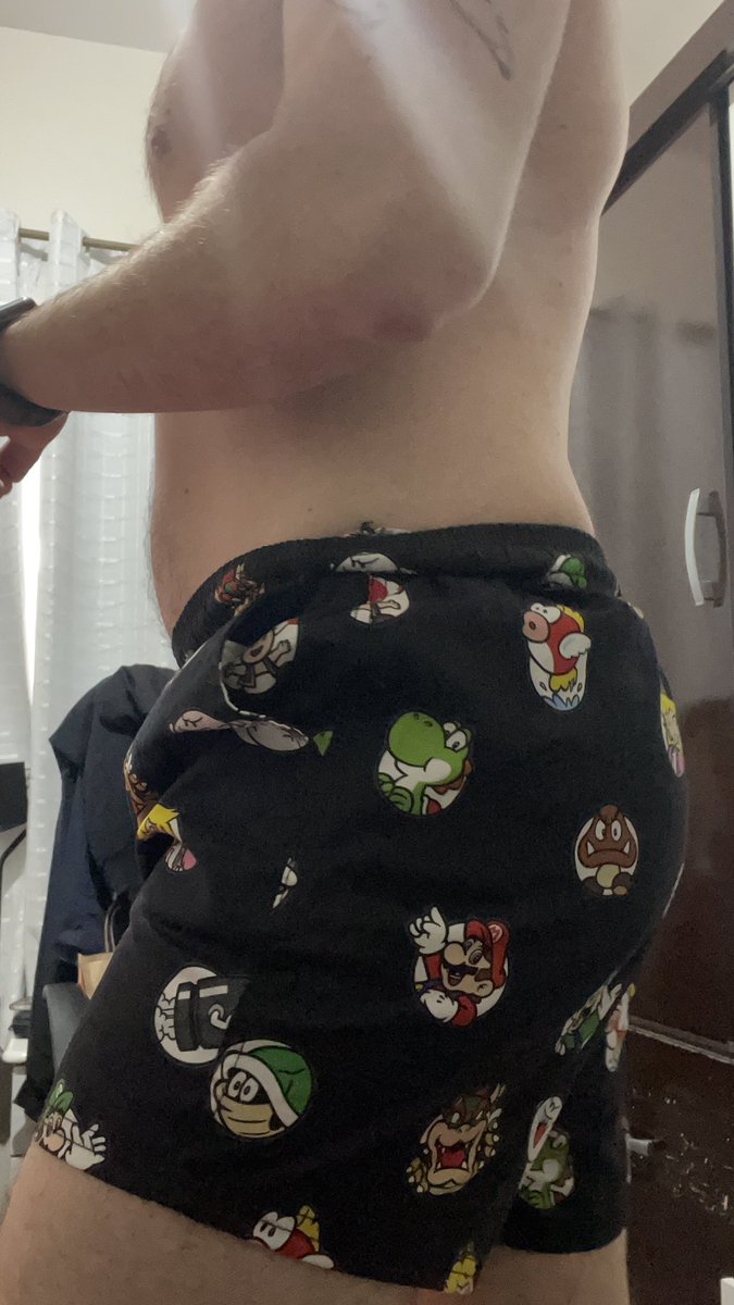 flavioaltamilde's tweet photo. Pequeno spoiler do Lookinho que vou usar na Parada LGBT de BH 🏳️🌈
#Nintendo
#SuperMario
#LookRenner https://t.co/3eQd0nC8MM