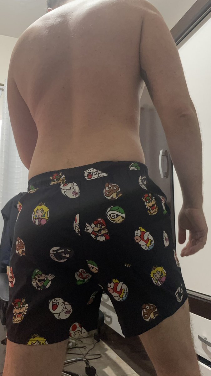 flavioaltamilde's tweet photo. Pequeno spoiler do Lookinho que vou usar na Parada LGBT de BH 🏳️🌈
#Nintendo
#SuperMario
#LookRenner https://t.co/3eQd0nC8MM