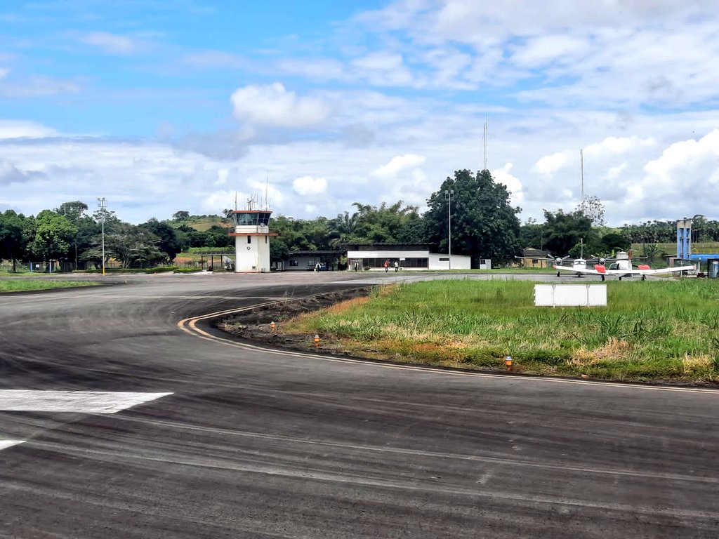 En la @Supertransporte seguimos promoviendo la prevención y la seguridad en  las infraestructuras aéreas, realizando visita de inspección general  objetiva en el #Aeropuerto Eduardo Falla Solano de  #SanVicenteDelCaguán-#Caqueta, administrado por ...