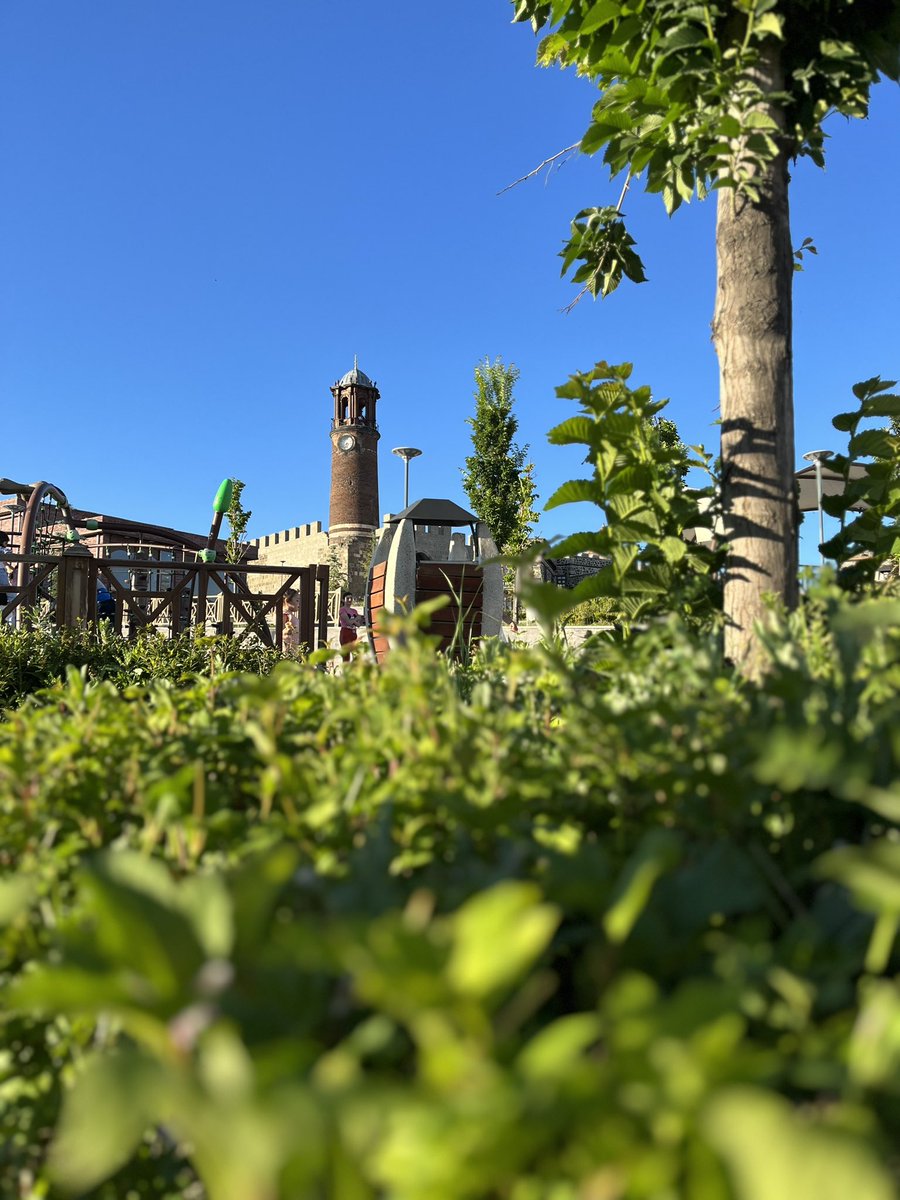 *

Kıymetini bilmediğin  herşey;
Bir gün özledigin  herşey  olur..✍️

#ERZURUM