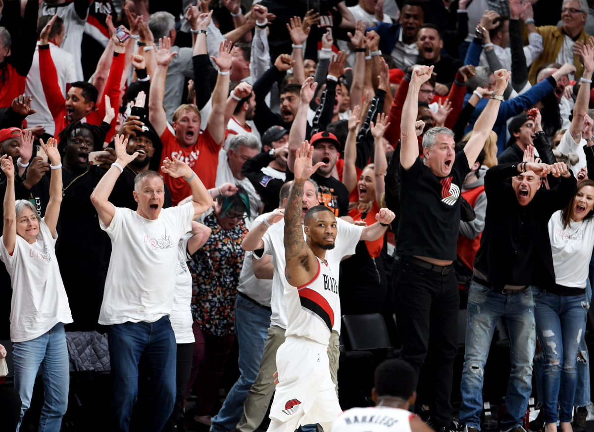 rennaTcMrennaT's tweet photo. Thank you for everything Dame, you were the face of my favorite basketball team and are the reason I became a Blazers fan. It was fun watching you play here for over a decade and had so many iconic moments idk where to start, setting records I didn’t think was possible. You weren’t just the face of Portland but the entire Pacific Northwest.