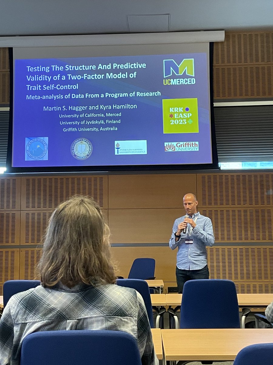 Great presentation by ⁦@martinhagger⁩ investigating a two factor model of trait self-control. Findings show preliminary evidence for two factors & that (non) impulsivity not restraint aspect of trait self-control affects behavior mediated via social cognitions #easp2023krk