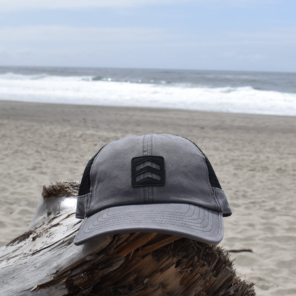 Hello, July

#akurtzbrand #baseballhat #hatsonthebeach