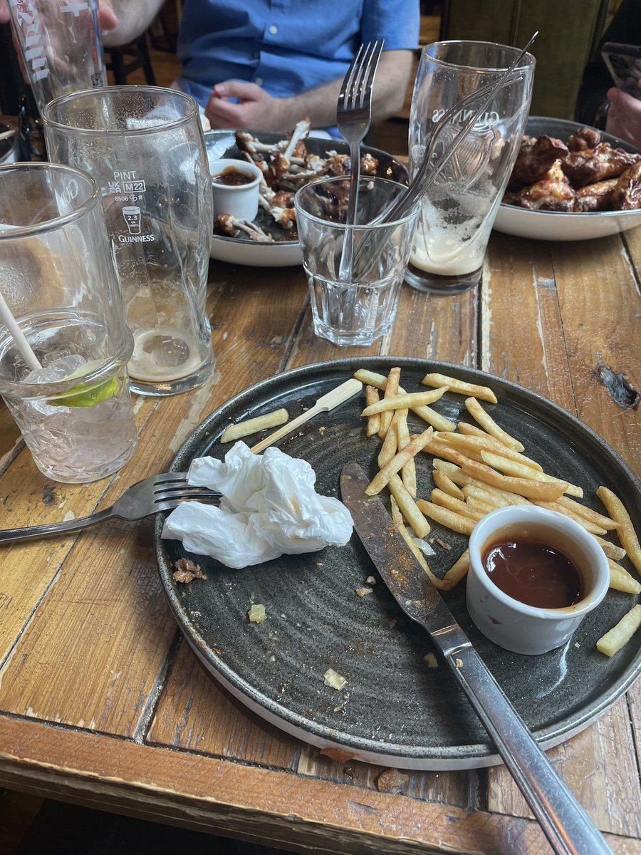 The_Lynxster's tweet image. Lovely meal and drinks in London with the lads and my lady @IntrovertVal Thanks for having us @IMinimann was a pleasure to meet you!