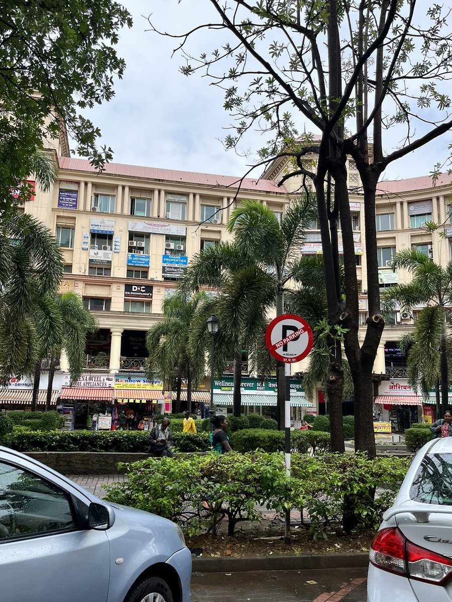 seeni50's tweet photo. There is a 50 mtr No-Parking board right at the parking area opposite Arcadia!! Not sure how they can put a no-parking board in clearly demarcated parking space! Seems like a new board. But beats logic!

@TMCaTweetAway @ThaneTraffic https://t.co/stHrX7IzgI