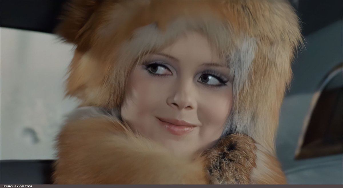 Pamela Tiffin, L'arcangelo, 1969

#furglamor #fur #furcoat #furfashion #foxfur #furhat