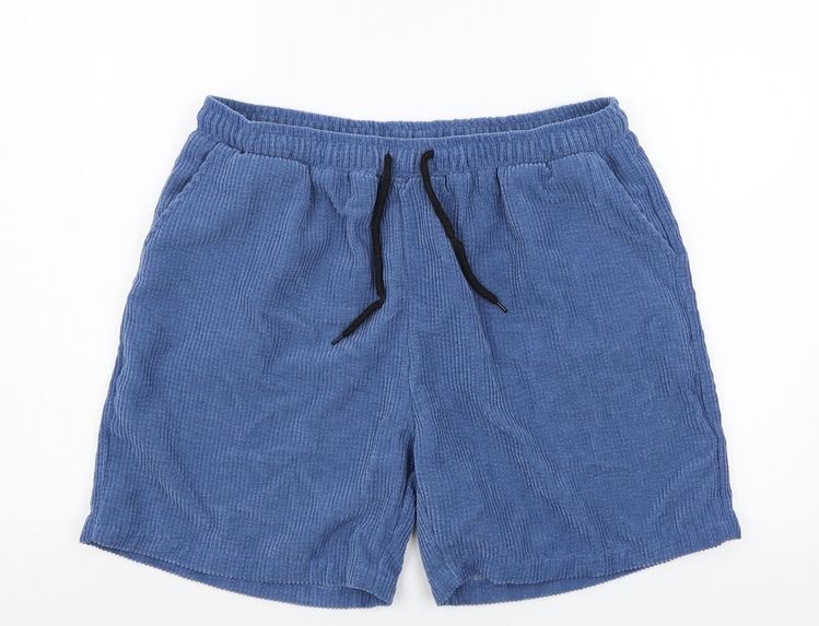 TheplugclothNG's tweet photo. Corduroy cargo shorts, N5,500

#outfitoftheday #outfitideas #shorts https://t.co/bpbafEp5po