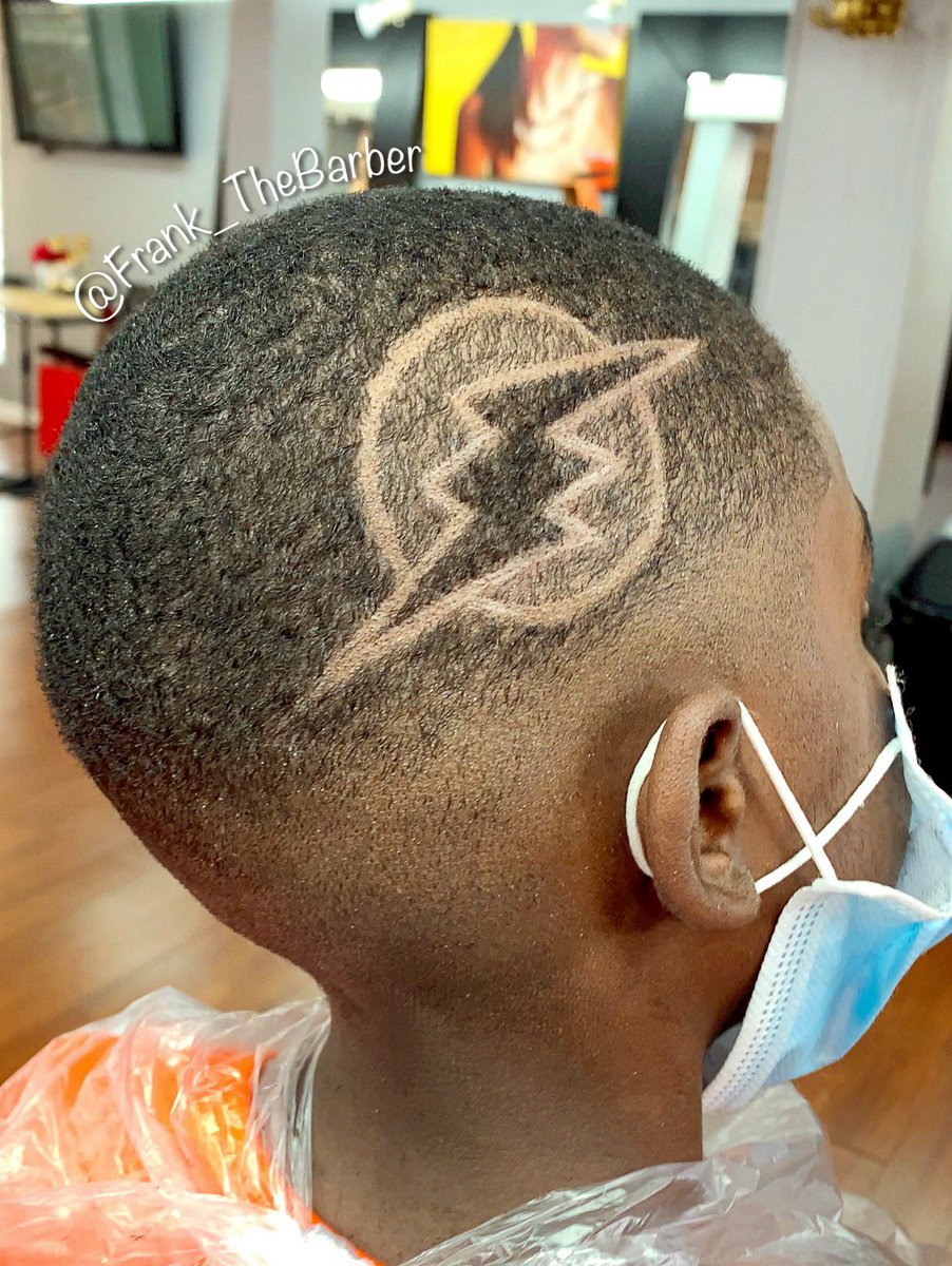 Frank_TheBarber's tweet photo. My lil client is the biggest Flash fans I know. So gave him a FLASH 3D DESIGN @theFlash β‘οΈ πβΌοΈππ½ #theflash #flash #flashlogo #kidscuts #lovethekids #designkidscuts #phingerprint #phillybarber #ultimatelifestylebb #freestyledes https://t.co/UFFd8NskXM