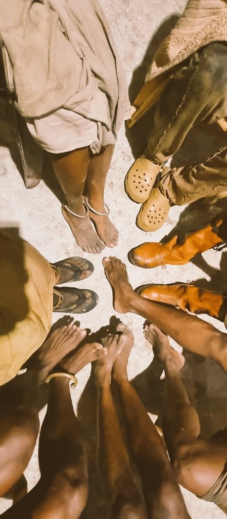 ThangalaanOffl's tweet image. #Flashbacksaturday Footnotes from the set of #Thangalaan :D

Can you spot @chiyaan @parvatweets @PasupathyMasi @preethy_karan @thehari___ @arjun_anbudan and yours truly.