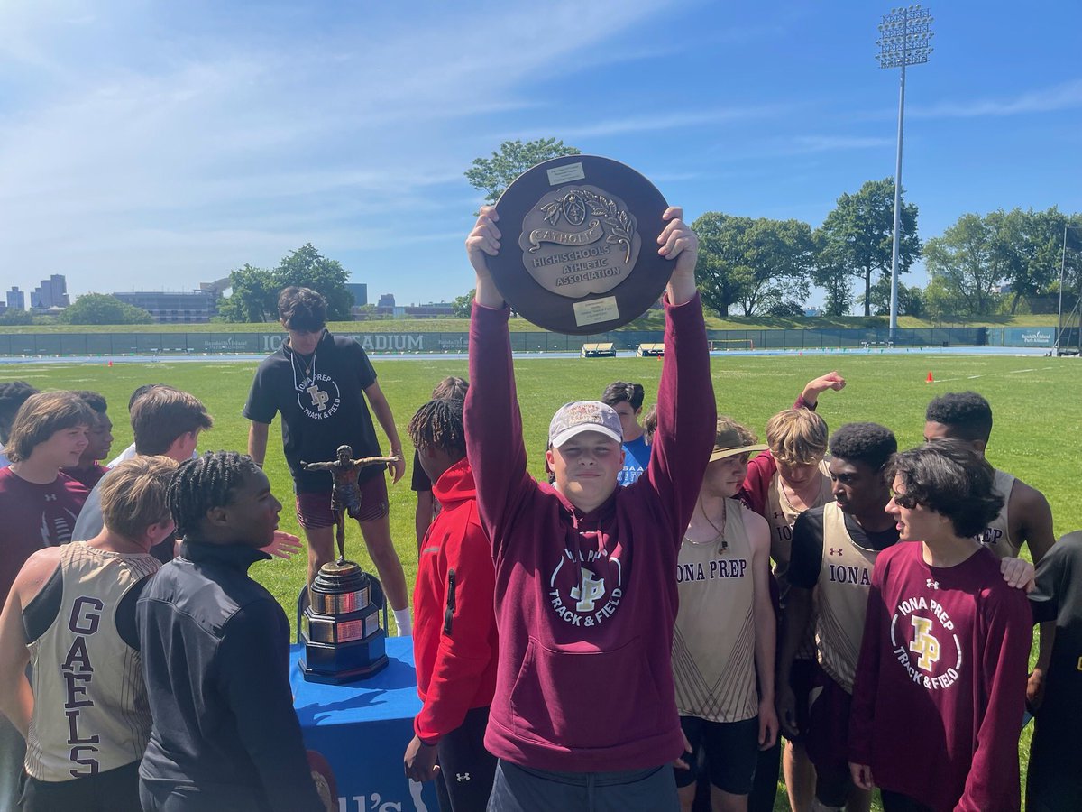 IP/TUS T&F/XC tweet media