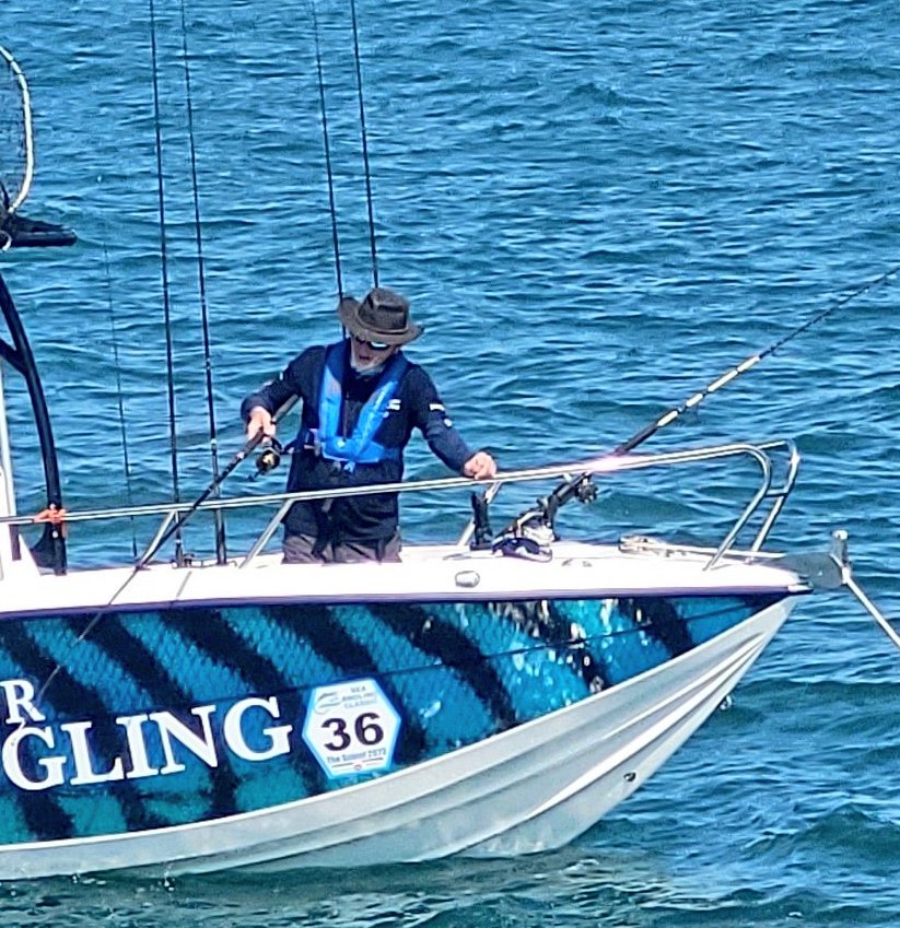 Kevin Hare tweet media