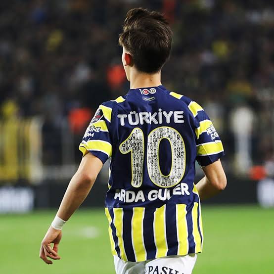 10'nun Adı Arda ♥️ <a href="/10ardaguler/">Arda Güler</a>
#ArdaGüler #Turkiye #ferdikadıoğlu #umutnayir #galler #hakançalhanoğlu #irfancankahveci #Fenerbahce
